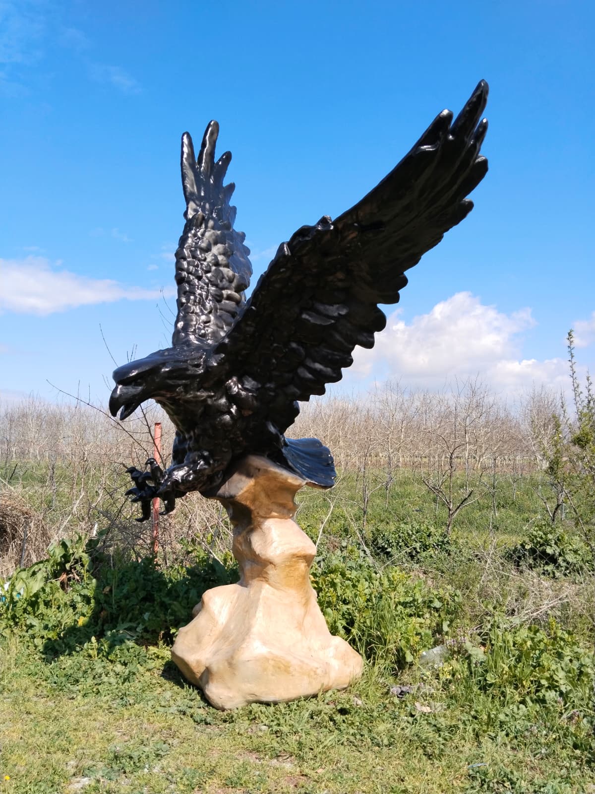 DEV KARTAL HEYKELİ