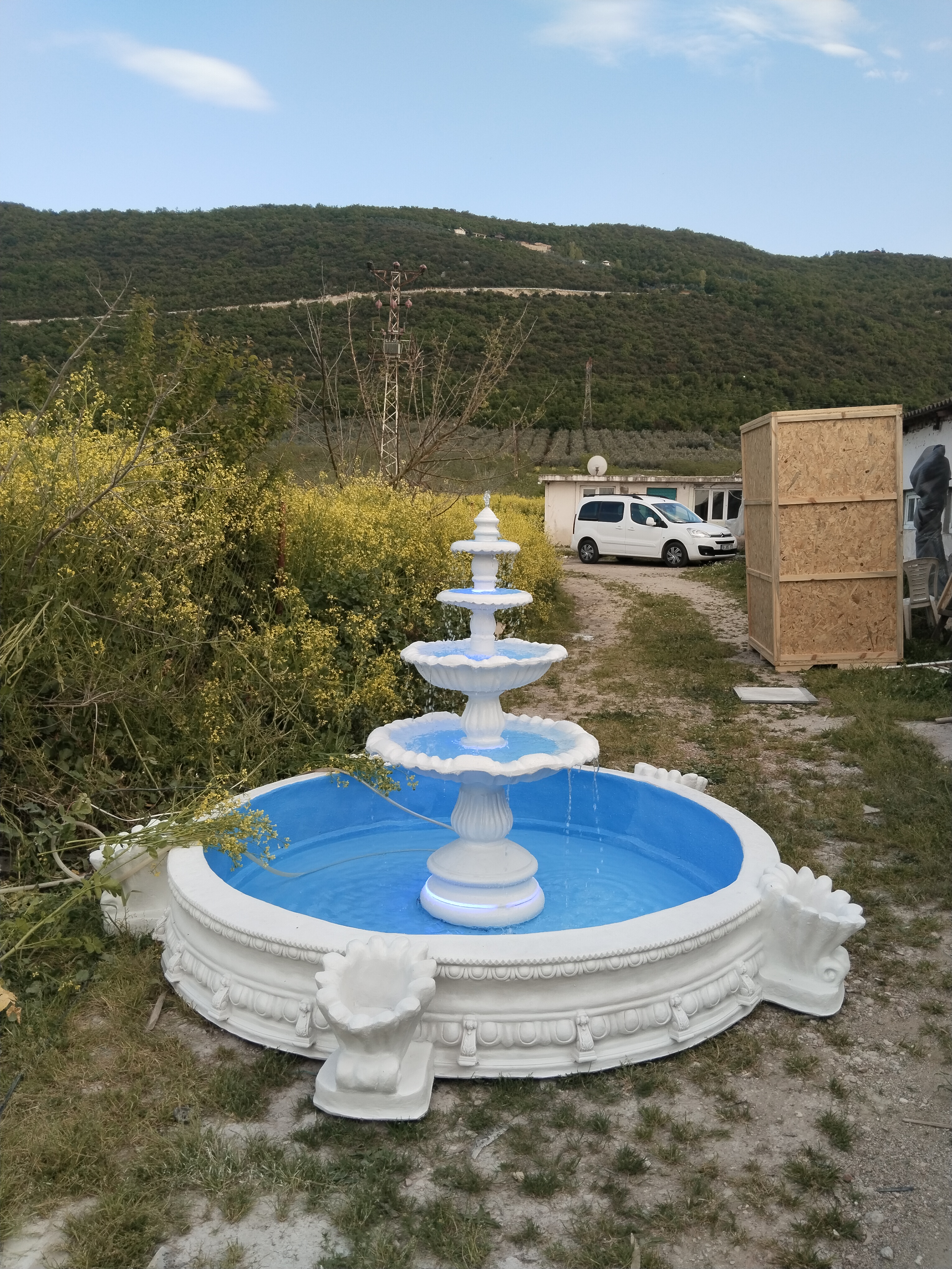 Katlı Fıskiyeli Fiberglas Süs Havuzu 